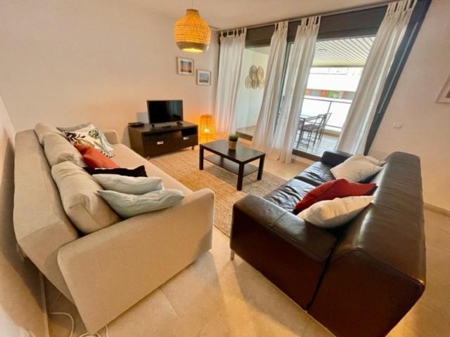 Gatu Premium Racimo, Terraza, Piscina, Aire Ac, Wifi Y Parking " Preferente Mayores De 25 Anos Y Familias " 엘푸에르토데산타마리아 외부 사진
