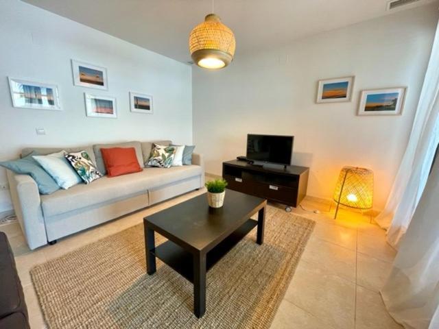 Gatu Premium Racimo, Terraza, Piscina, Aire Ac, Wifi Y Parking " Preferente Mayores De 25 Anos Y Familias " 엘푸에르토데산타마리아 외부 사진