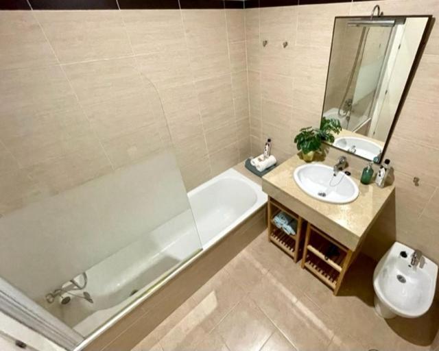 Gatu Premium Racimo, Terraza, Piscina, Aire Ac, Wifi Y Parking " Preferente Mayores De 25 Anos Y Familias " 엘푸에르토데산타마리아 외부 사진